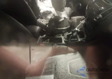 2016 Ford Focus Se z USA, uszkodzony, nr VIN 1FADP3K27GL404313